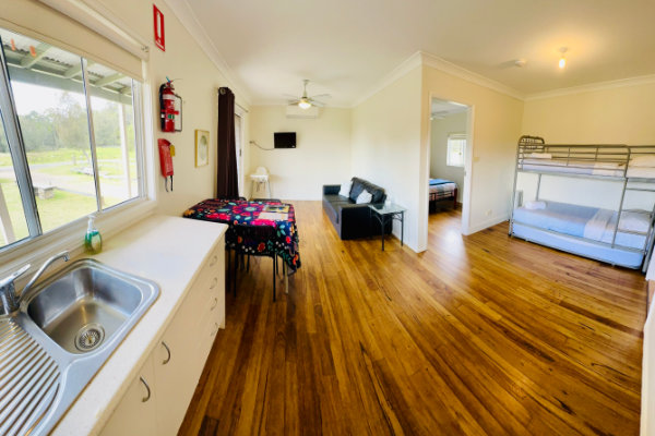 Cabin Main Area25 Cabin Main Area25